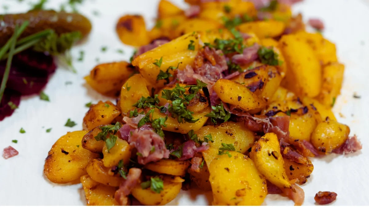 10 herzhafte Rezepte mit Bratkartoffeln