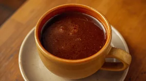 Dunkle Bratensoße selbst gemacht