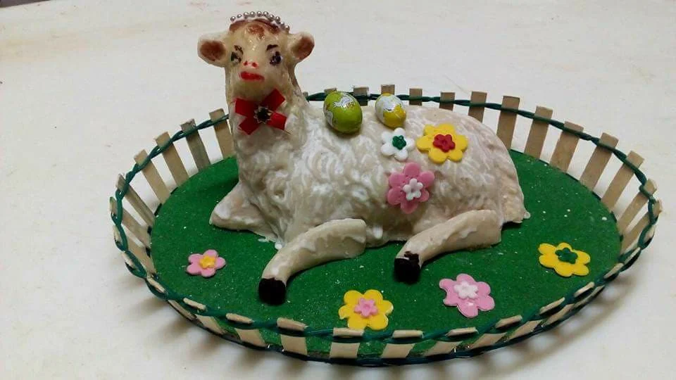 Sicilian Easter Marzipan Lamb (Agnellino Pasquale)