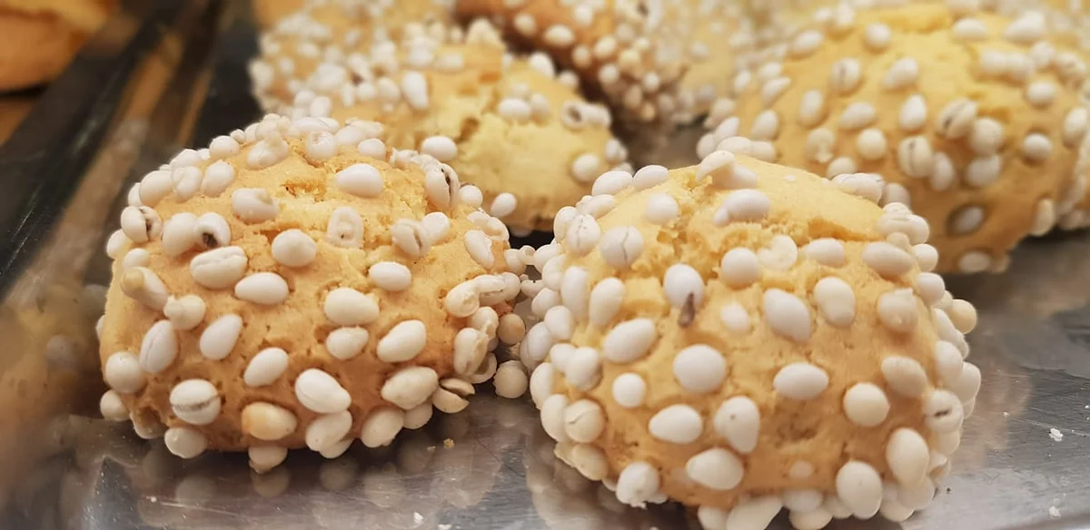 Anasini: Delightful Sicilian Almond and Anise Biscuits