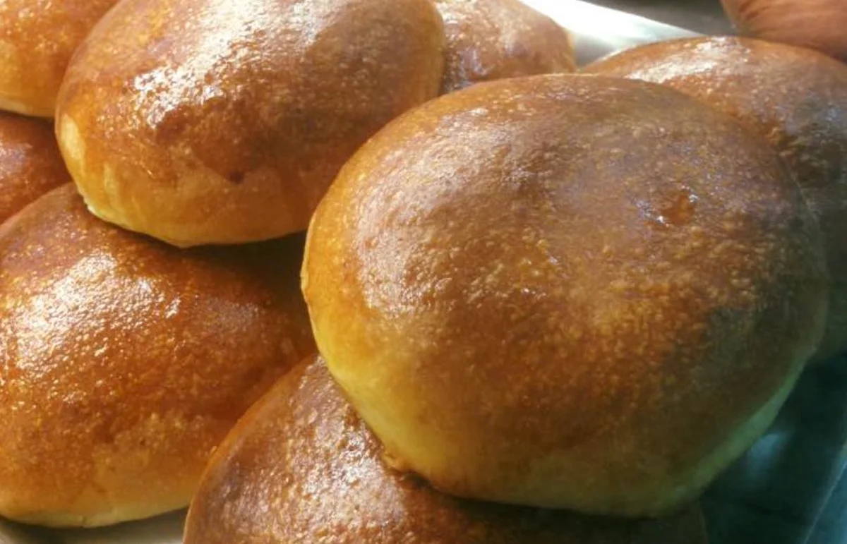 Bombe fritte catanesi: lo street food più goloso di Catania