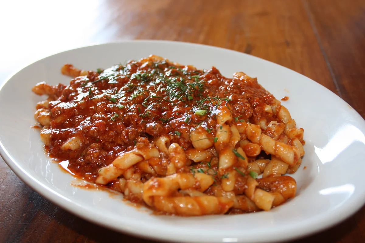 Busiate with Tuna Ragù: A Taste of Trapani’s Coastal Charm