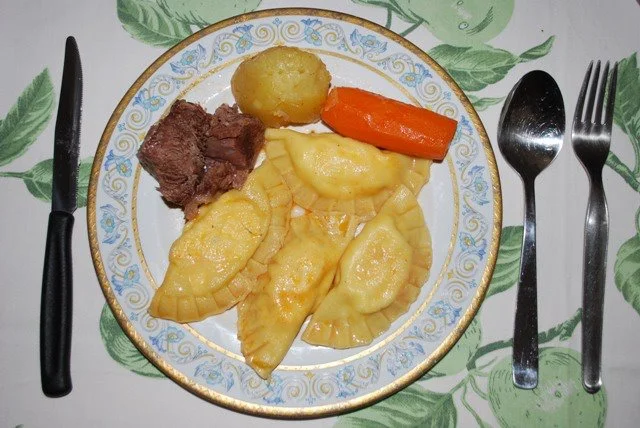 Ricotta Cassatelle in Broth: A Heartwarming Sicilian Classic