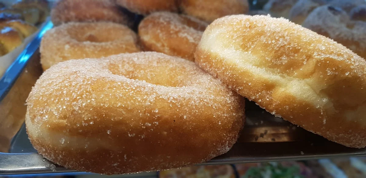 Palermo’s Classic Fried Doughnuts: A Timeless Treat for Every Occasion