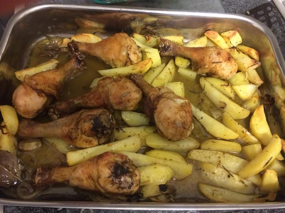 Cosce di pollo al forno alla siciliana: un classico gustoso