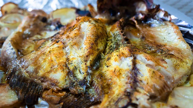 Filetti di sgombro in fricassea, un piatto siciliano ricco di sapore