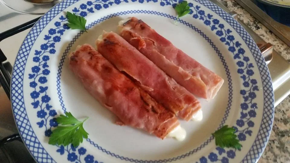 Ham and Caciocavallo Rolls: A Taste of True Sicilian Soul