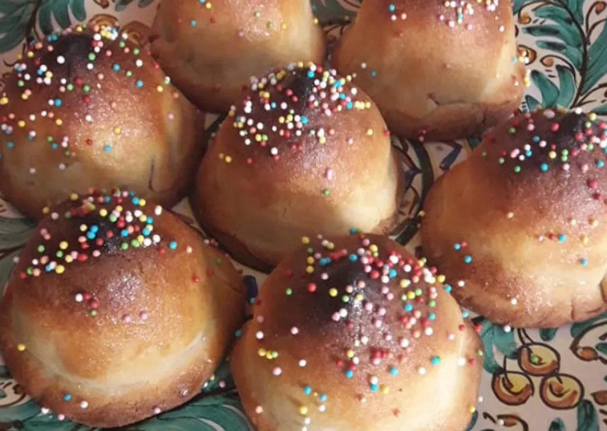 Minni di virgini di Sambuca: dolci siciliani tradizionali