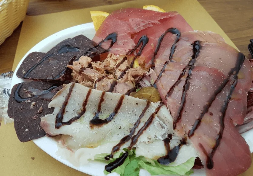 Misto di tonnara trapanese: sapori autentici del mare di Sicilia