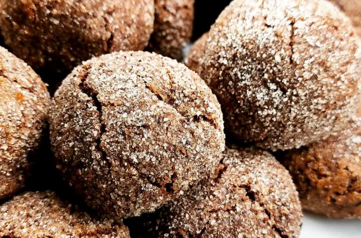 Palline al cioccolato: dolcetti trapanesi al profumo di rum e cacao