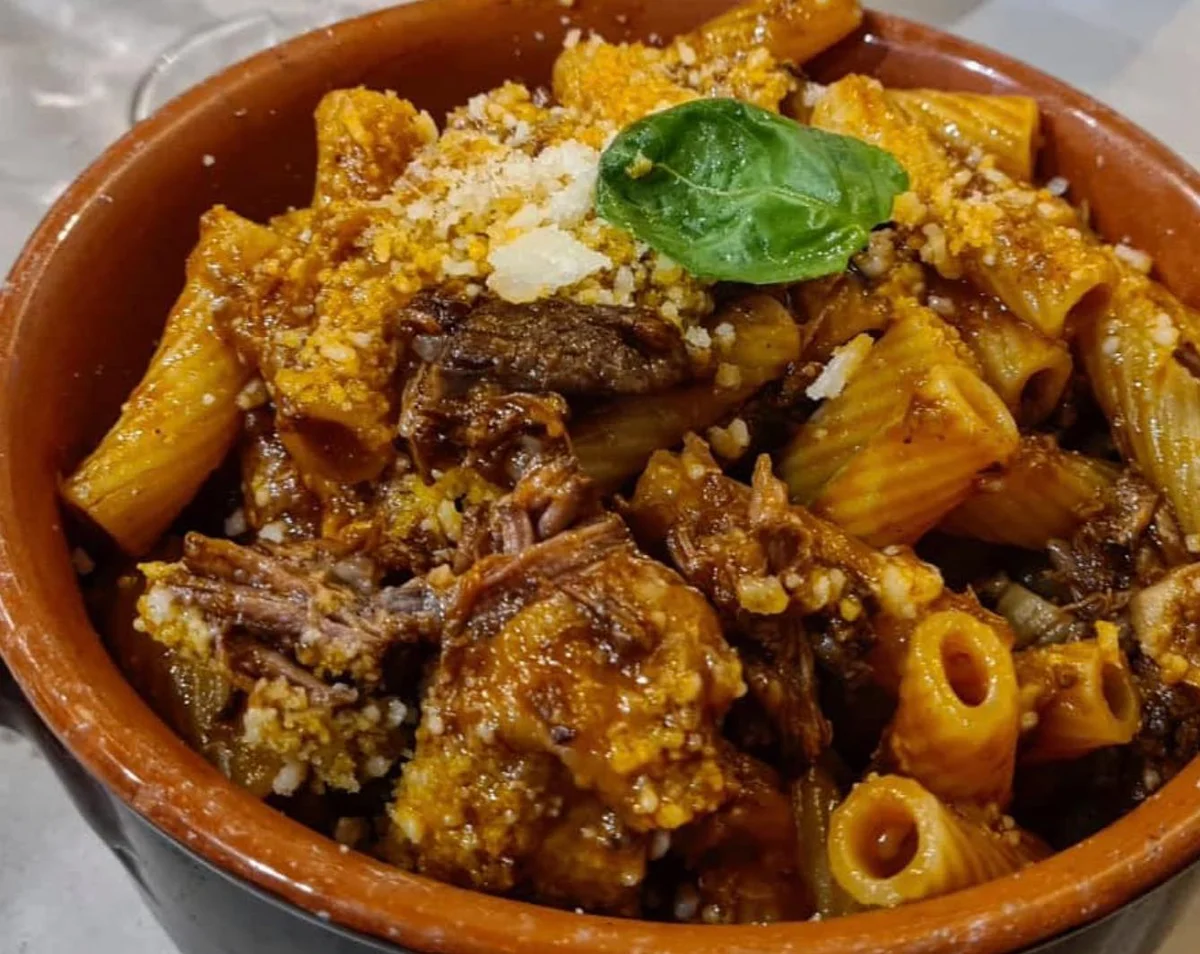 Pasta a taianu di Cefalù: la regina delle feste estive siciliane