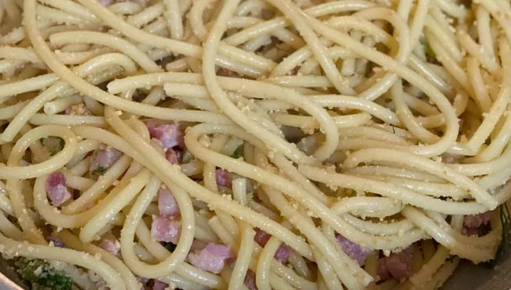 Pasta all'uminina: Il trionfo del finocchietto selvatico
