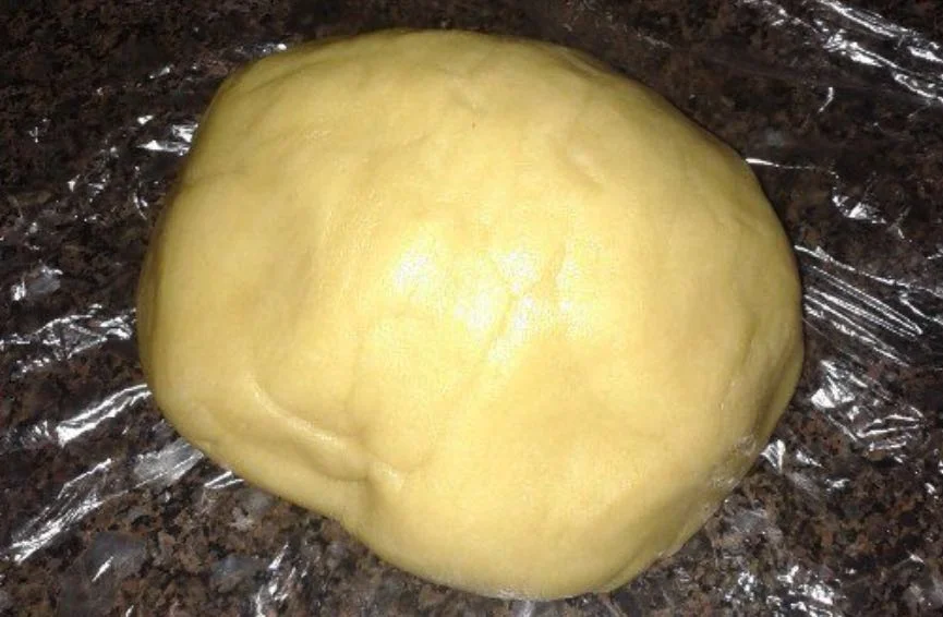 Classic Shortcrust Pastry: The Perfect Base for Tarts and Biscuits