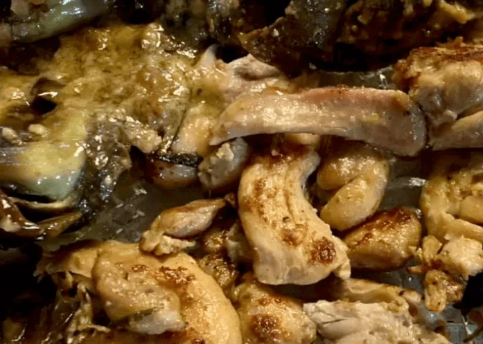 Pollo in padella con carciofi: Un delizioso piatto primaverile