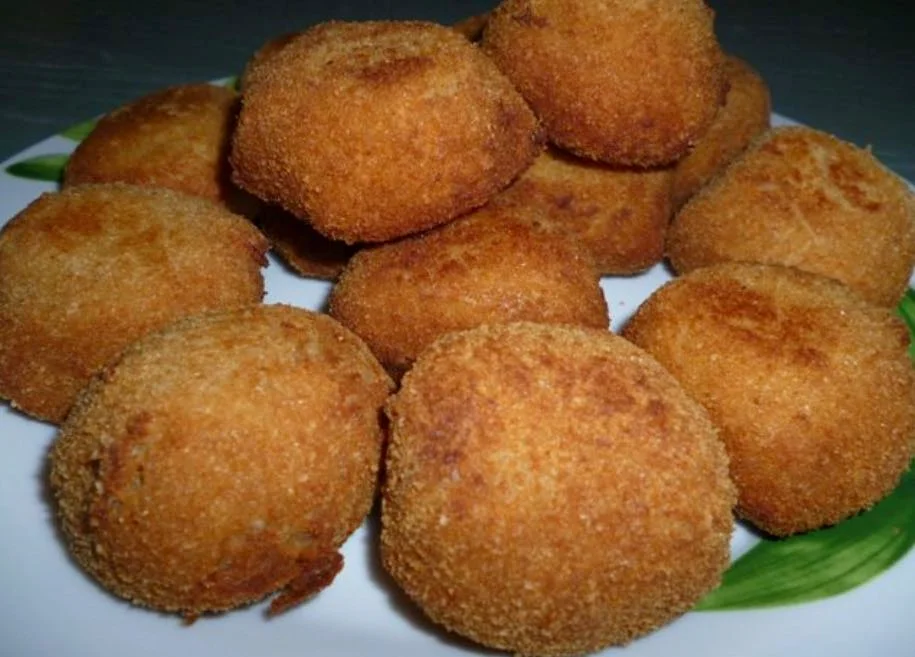 Polpette di tonno e ricotta alla siciliana: Un antipasto ricco di gusto