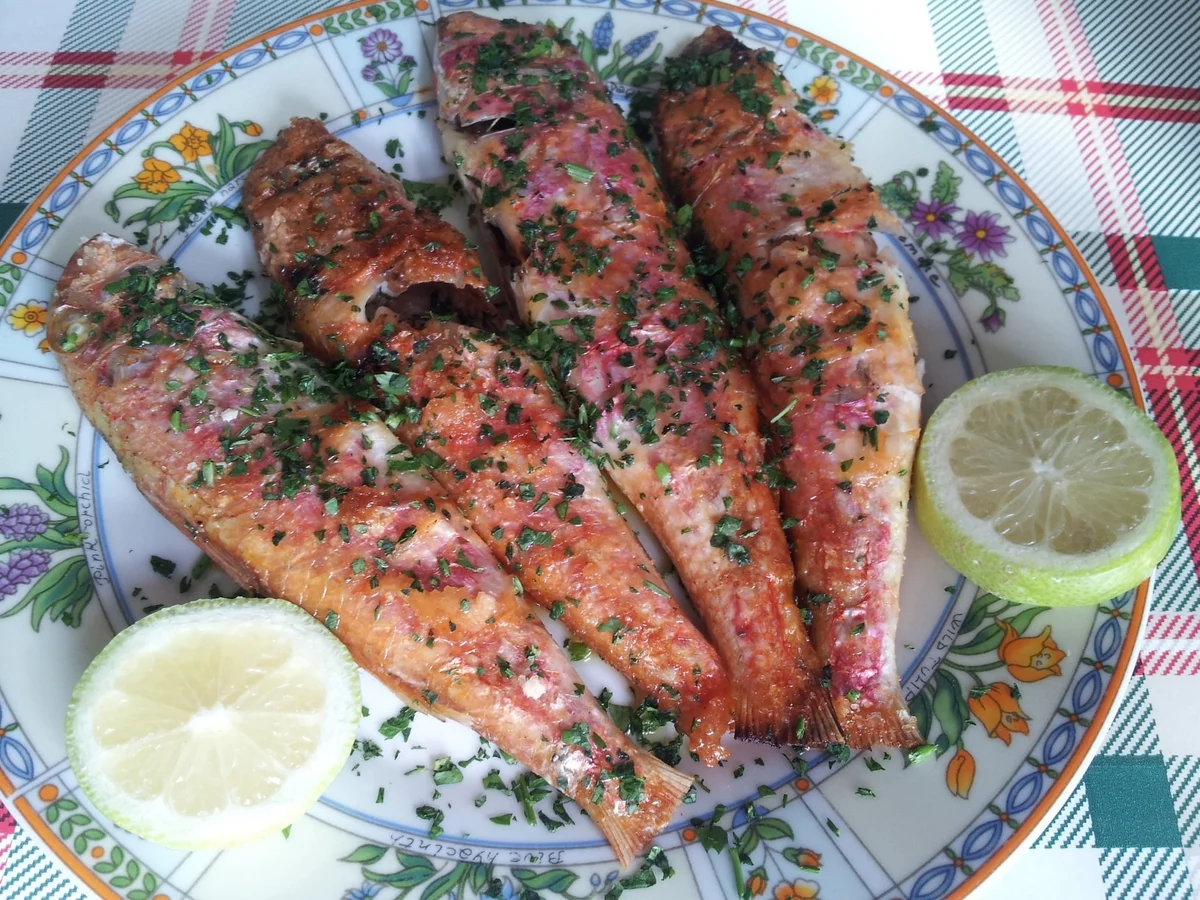 Triglie arrosto: Sapore mediterraneo sulla tavola