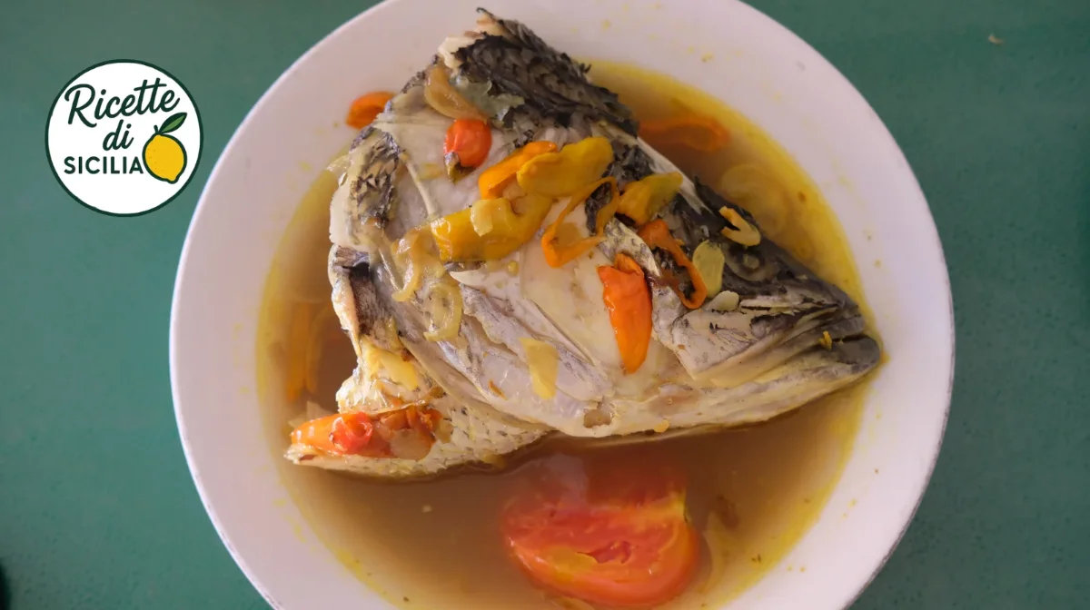 Zuppa di pesce alla siciliana tradizionale dei pescatori